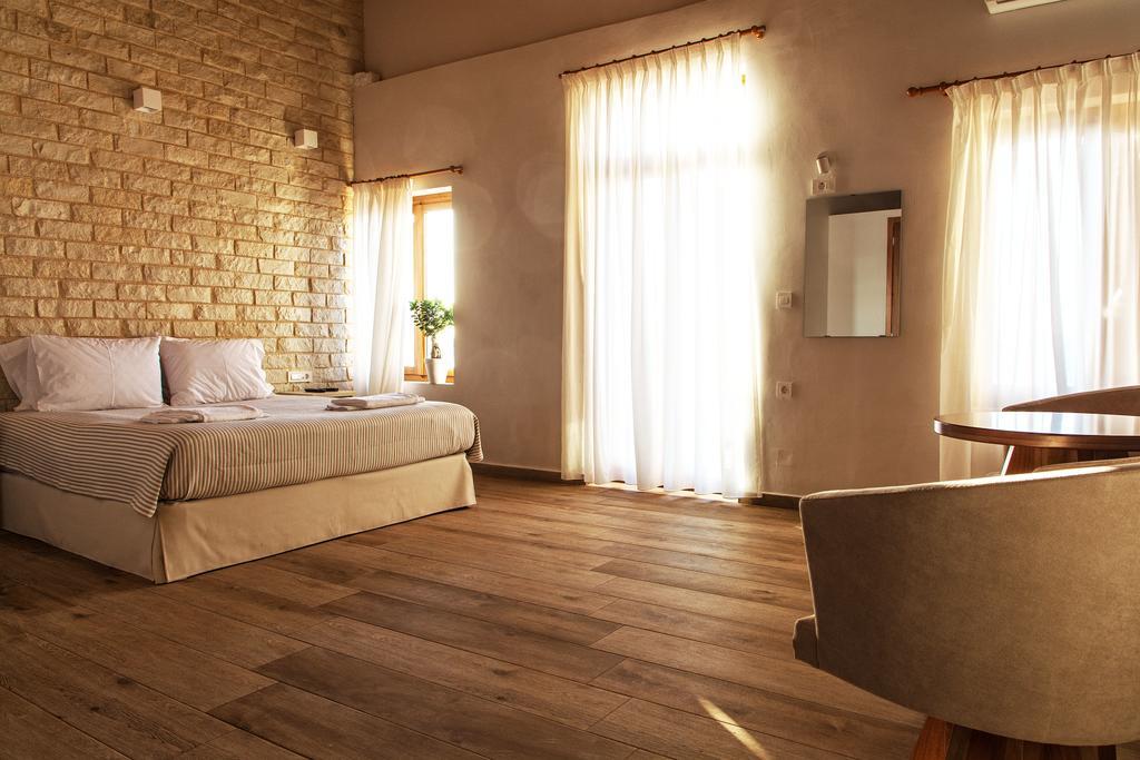 Hôtel Ocean Waves à La Canée Extérieur photo