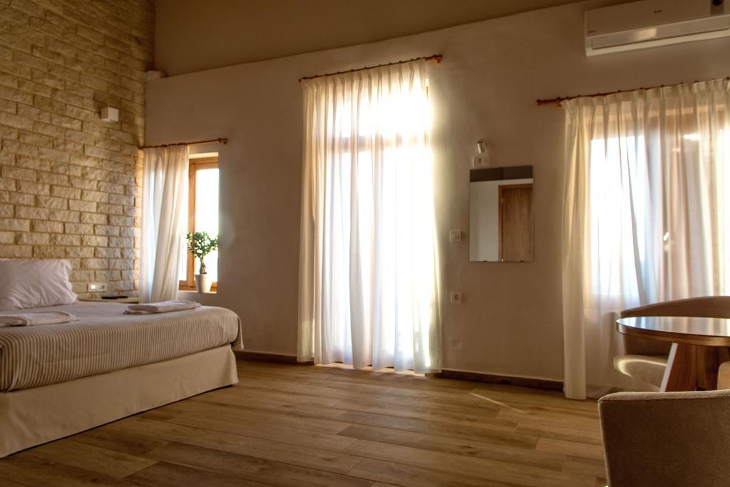 Hôtel Ocean Waves à La Canée Extérieur photo